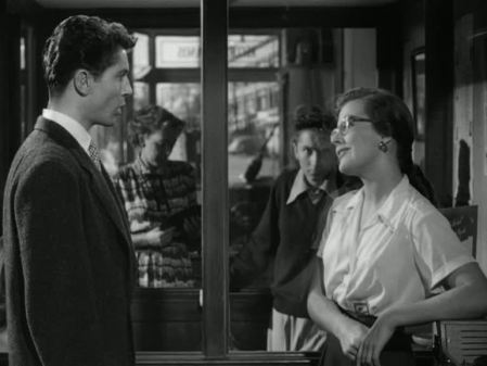 extranos en un tren (8)